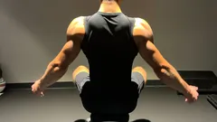 Cómo tener hombros anchos y fuertes con este ejercicio efectivo
